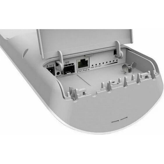 Базовая станция MikroTik mANTBox 15s (RB921GS-5HPacD-15S) Базовая станция MikroTik mANTBox 15s (RB921GS-5HPacD-15S)