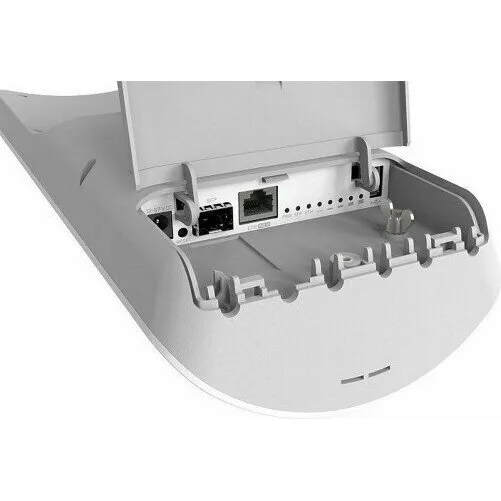 Базовая станция MikroTik mANTBox 52 15s (RBD22UGS-5HPacD2HnD-15S) Базовая станция MikroTik mANTBox 52 15s (RBD22UGS-5HPacD2HnD-15S)